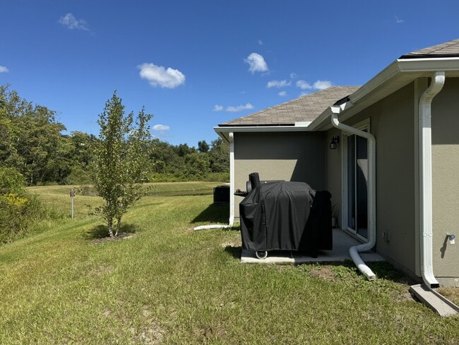 Building Photo - For Rent- 2nd month FREE Rent