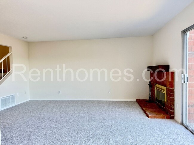 Building Photo - 8948 Capcano Rd