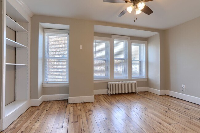 Building Photo - 1607 Green St