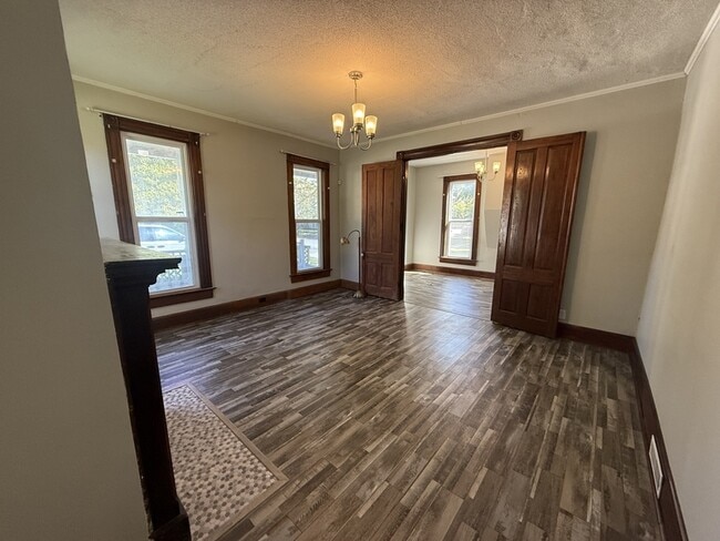 Building Photo - 23 E Brown St