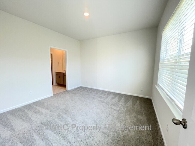 Building Photo - 134 Shorthorn Rd