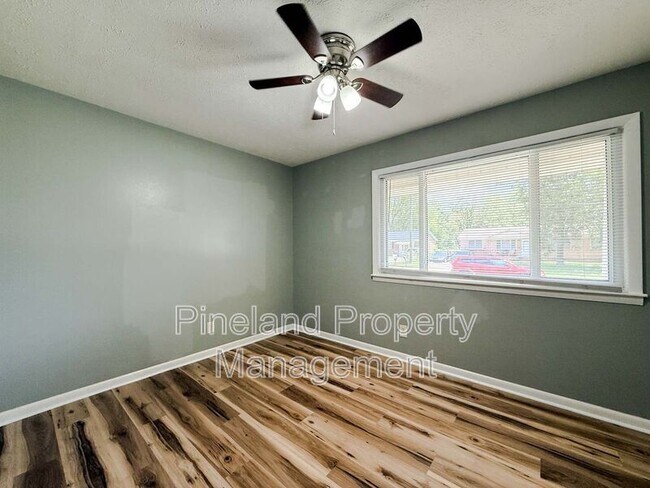 Building Photo - 6151 Wynnwood Dr