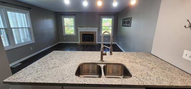 Building Photo - 6054 Southbay Dr