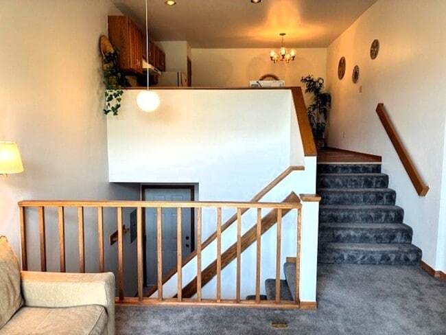 Building Photo - Winter Seasonal Rental- Buffalo Ridge G106