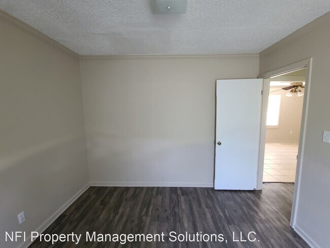 Building Photo - 2 br, 1 bath House - 34 Lincoln Road