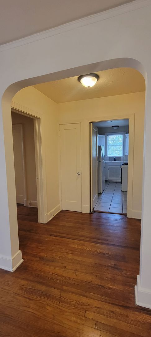 Building Photo - 1/1 in the Historic Duckpond area