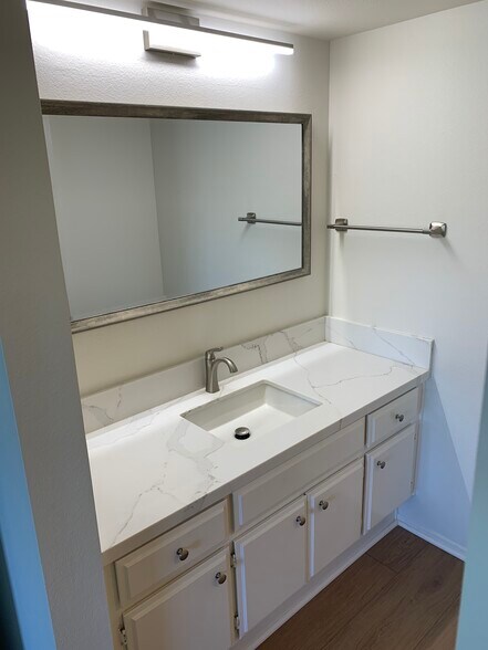 Front bathroom - 2800 Plaza del Amo