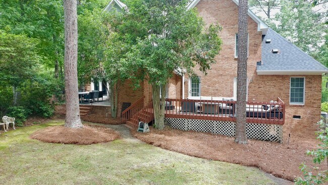 Building Photo - 126 Dewberry Ln