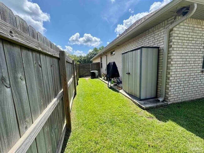 Building Photo - 9993 Boxelder Blvd