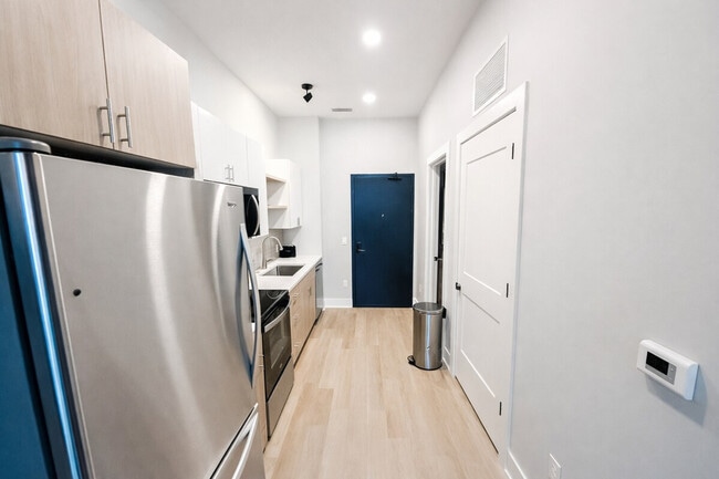 Building Photo - 4619 Douglas St