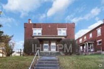Building Photo - 1259 E Livingston Ave