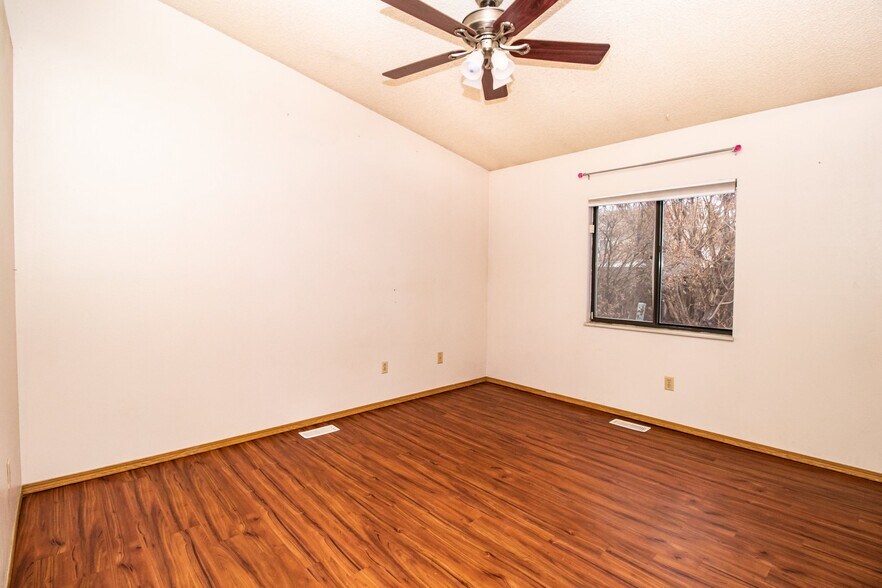 Building Photo - 5742 Stoney Pass Dr