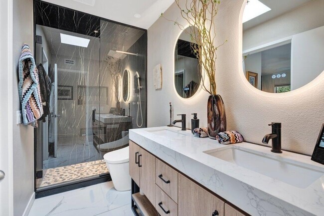 Building Photo - 72770 Fleetwood Cir