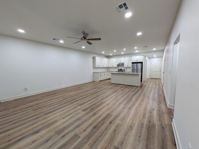 Building Photo - 1116 Black Jack Dr