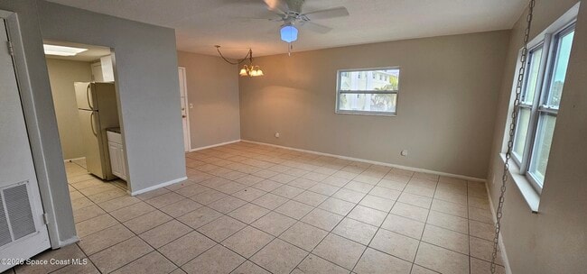 Building Photo - 230 Columbia Dr