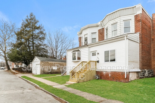 Building Photo - 447 Pusey Ave