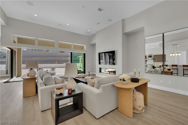 Building Photo - 10973 Horizon Ledge Ave