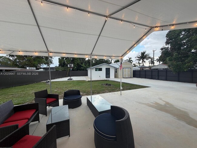 Building Photo - 5350 NW 174th Dr
