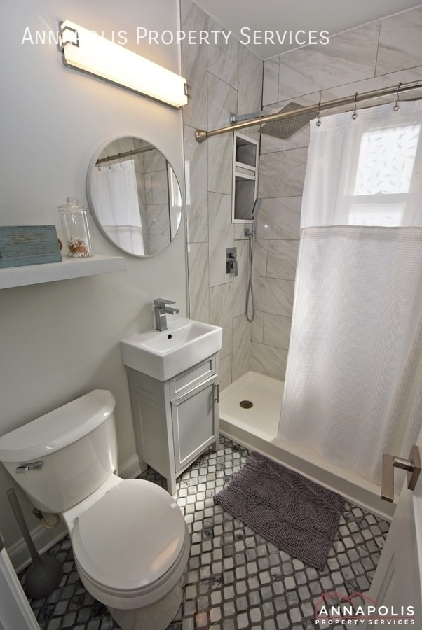 Building Photo - 1329 Washington Dr