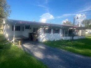Building Photo - 5503 Bird Island Dr