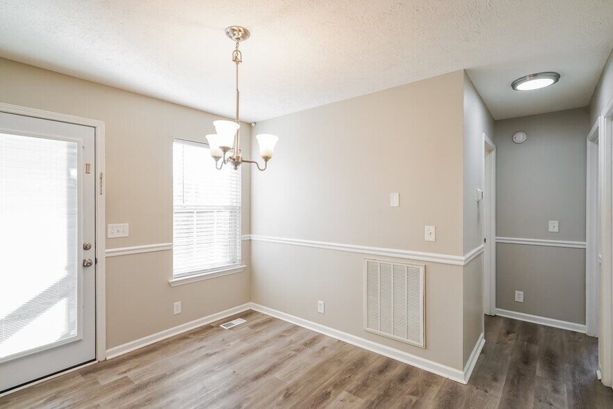 Building Photo - 1729 Cason Trail