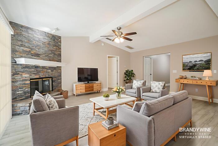 Building Photo - 3555 Barbizon Ct