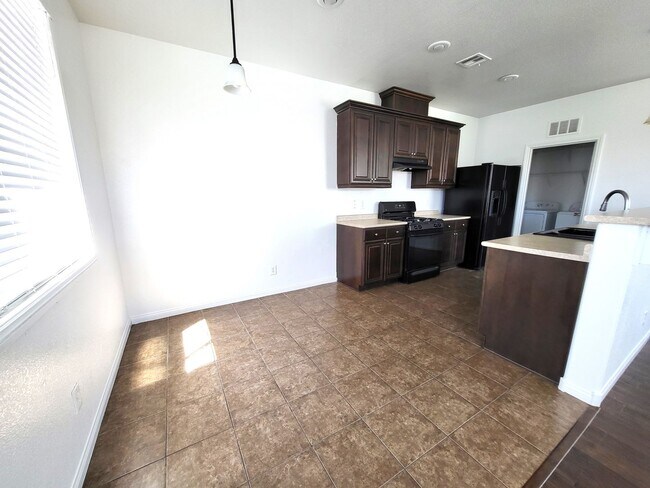Building Photo - 9322 Quiet Mist Ct
