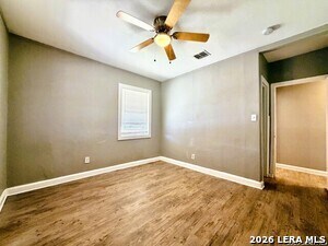 Building Photo - 400 Pfeil St