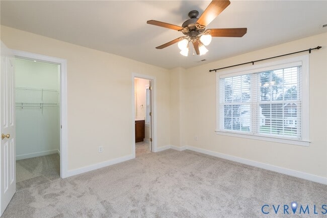 Building Photo - 11412 Pinedale Dr