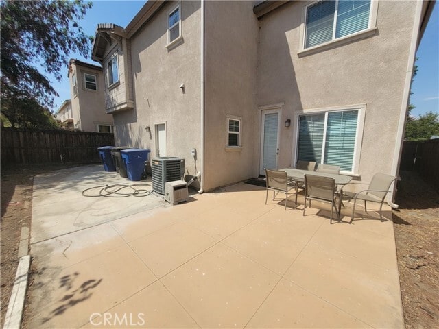 Building Photo - 4022 Sutton Ct