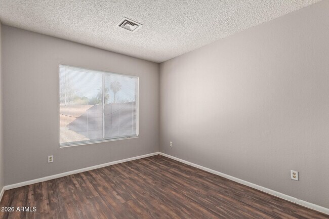 Building Photo - 8651 N 107th Dr