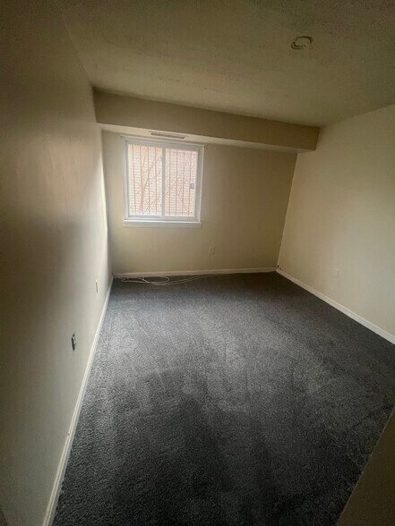 Building Photo - 5106 F St SE