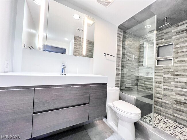 Building Photo - 6955 N Durango Dr