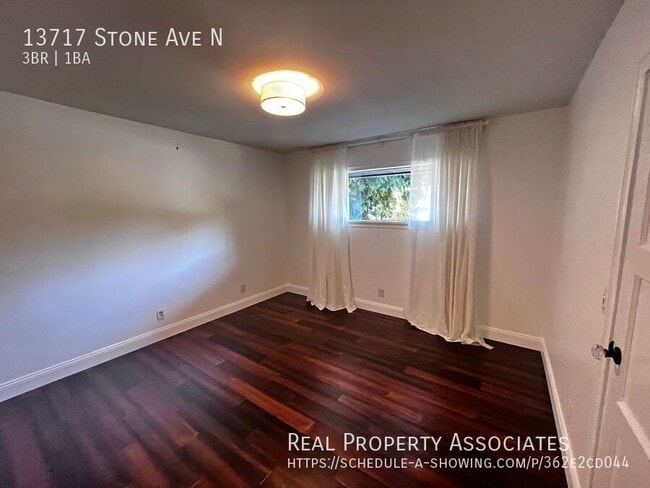 Building Photo - 13717 Stone Ave N