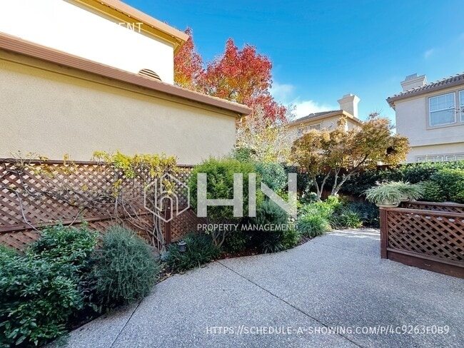 Building Photo - 3769 Florian St