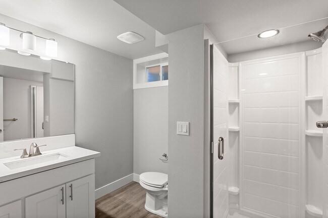 Building Photo - 5535 SE 57th Ave