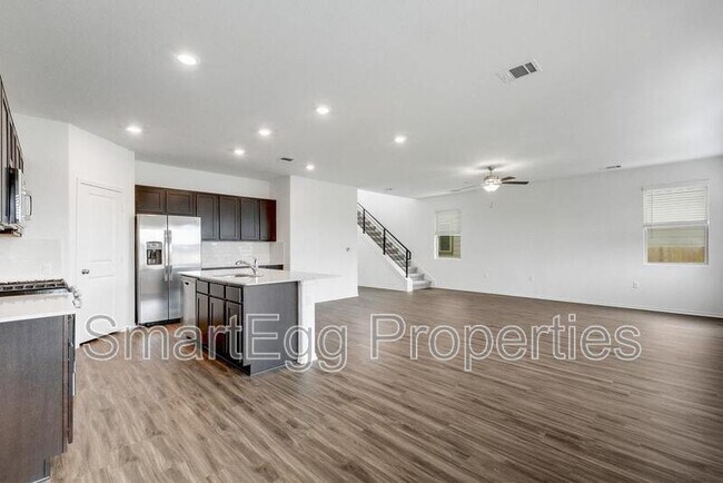 Building Photo - 1103 Diggy Dr