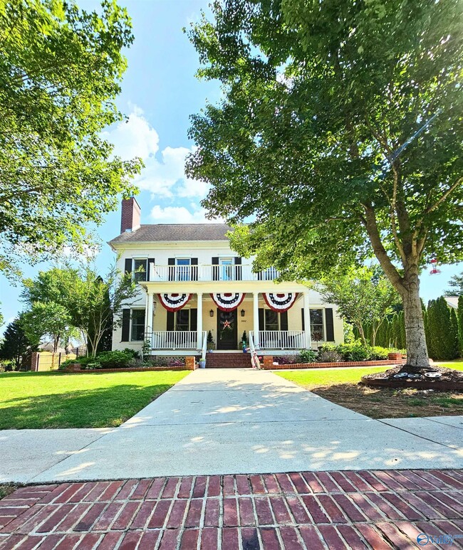 Building Photo - 3002 Brook Park Dr SE