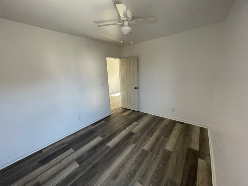 Building Photo - 2438 S 5th St