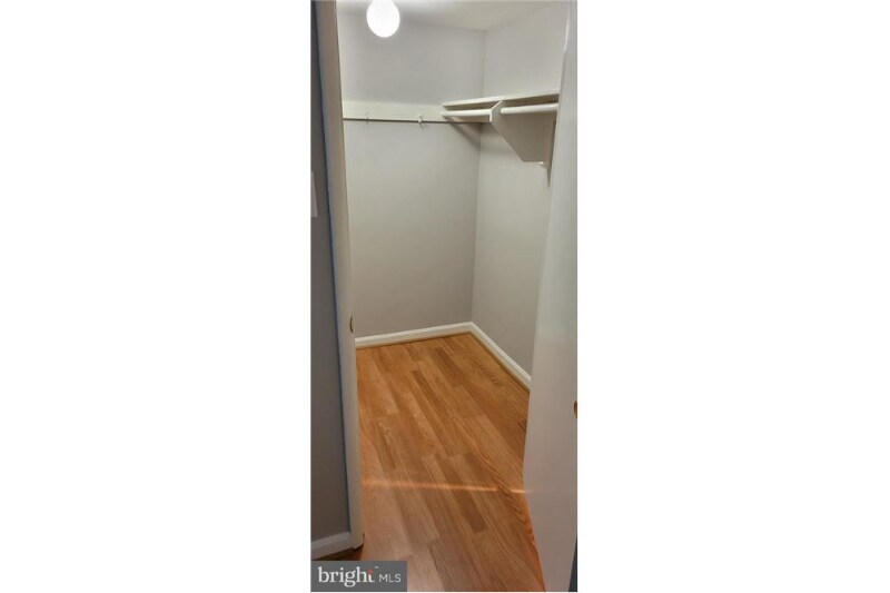 Building Photo - 544 Wilson Bridge Dr