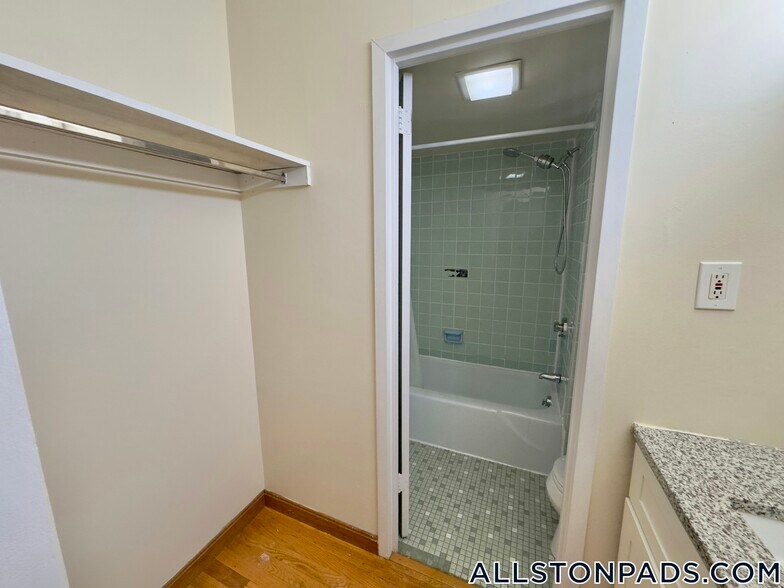 Building Photo - 1110 Commonwealth Ave