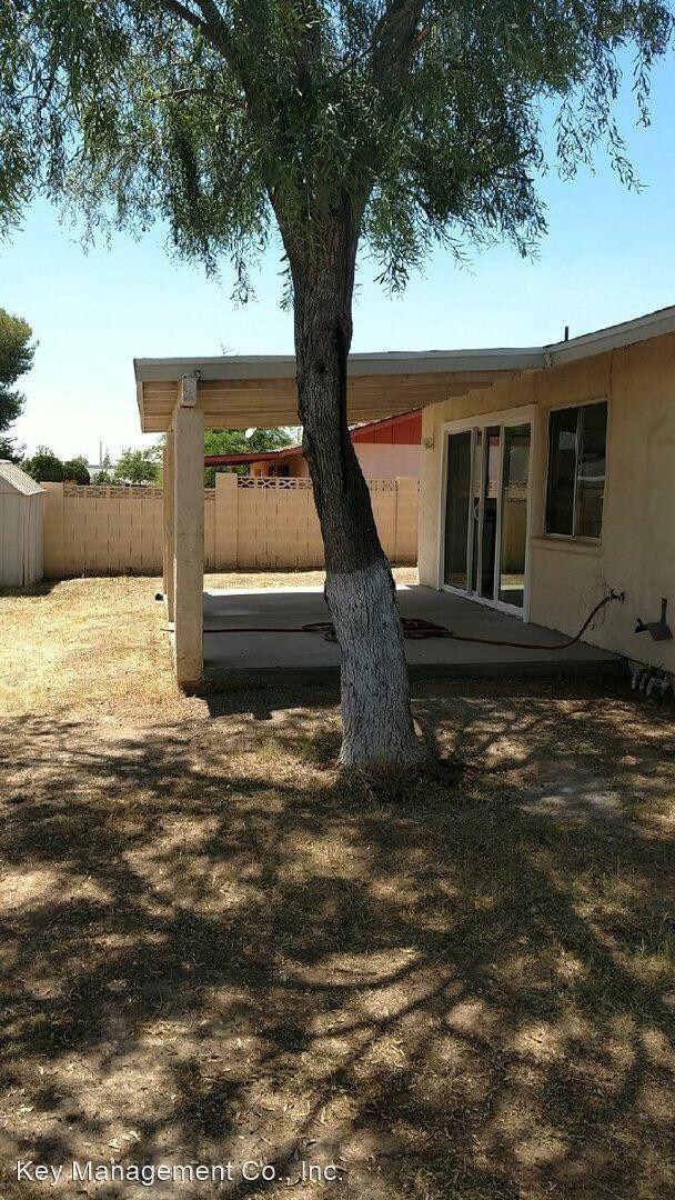 Building Photo - 5733 W Beck Ln