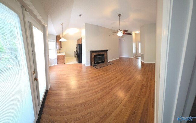 Building Photo - 218 Cypress Creek Dr
