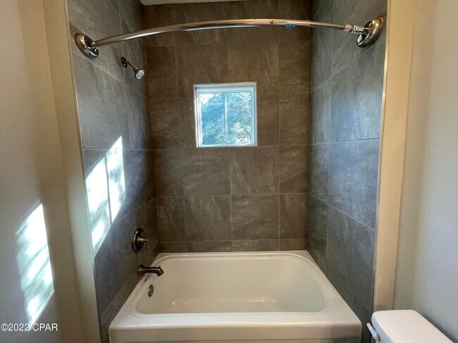 Building Photo - 22940 Ann Miller Rd