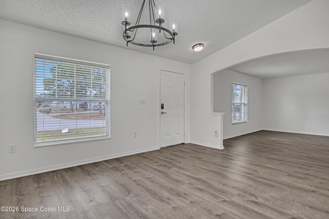 Building Photo - 1561 Sandusky St SE