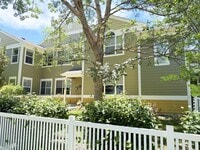Building Photo - 635 Gooseberry Dr