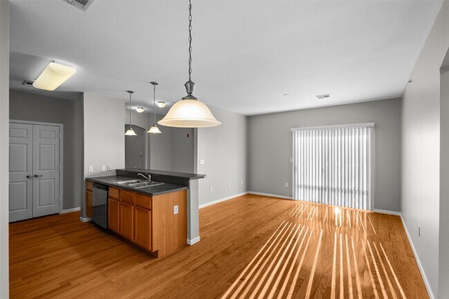 Building Photo - 42 Kassebaum Ln