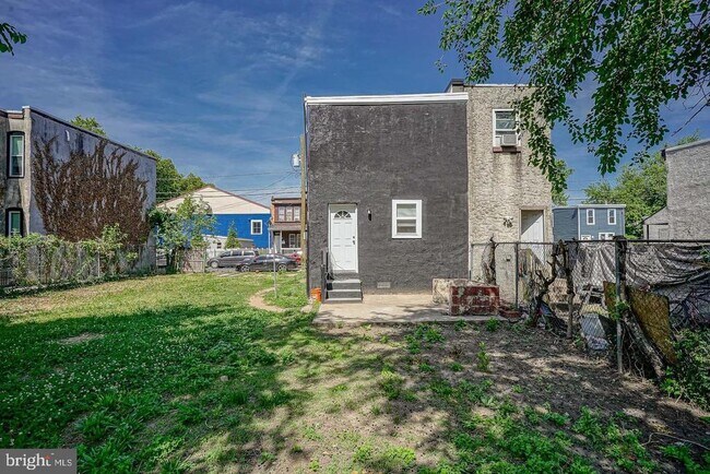 Building Photo - 1830 Filmore St