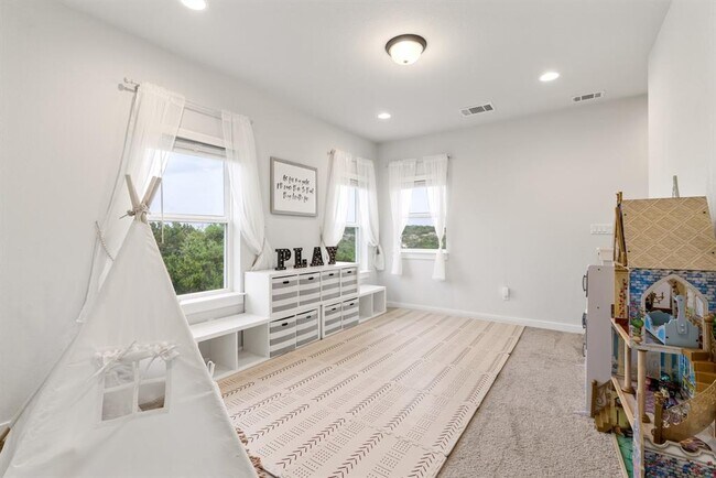 Building Photo - 561 Hazy Hills Loop