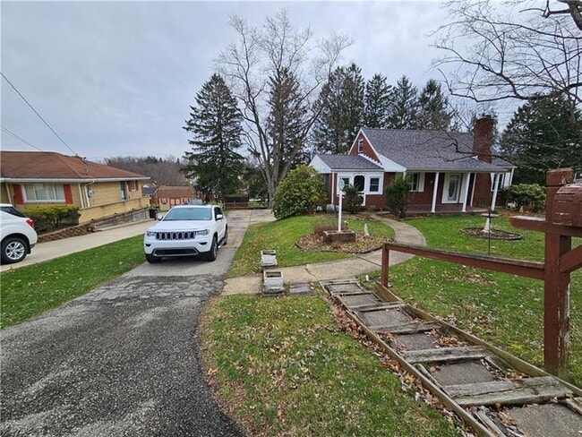 Building Photo - 471 Kimlyn Ave